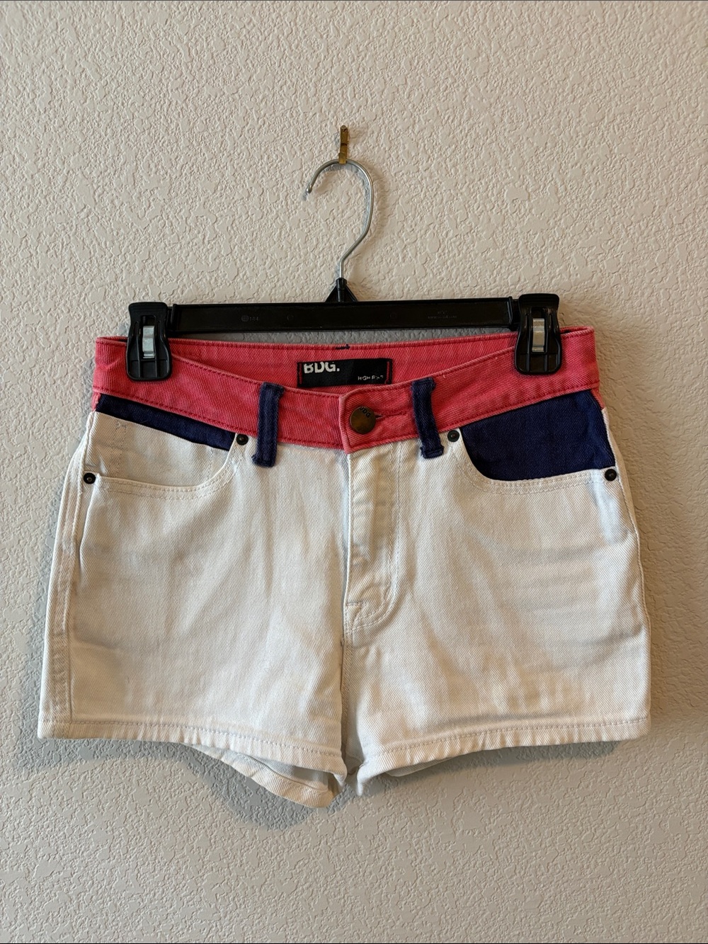 BDG White Denim Shorts with Pink Waistband and Navy Pocket Accents